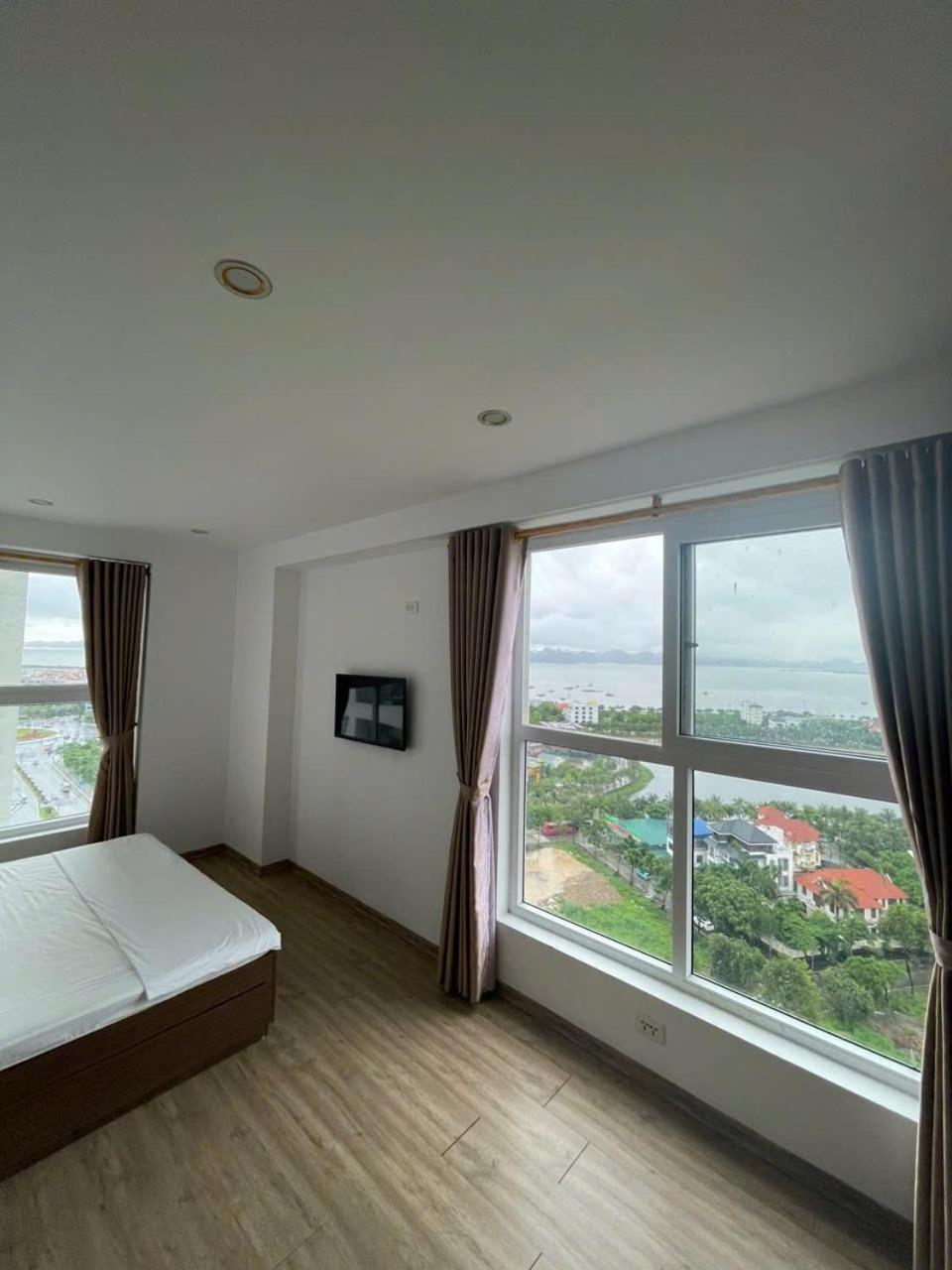 Apartment Vip Ha Long