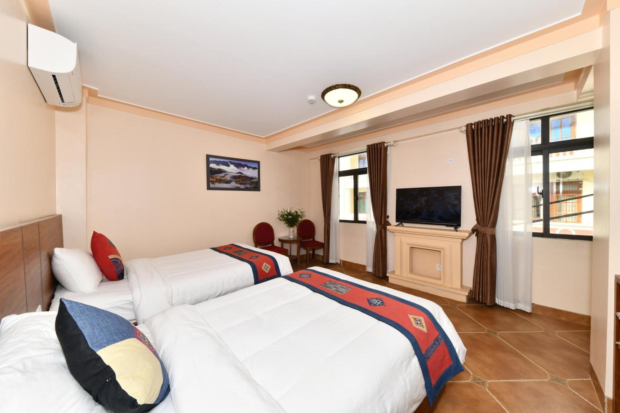 Symphony Hotel