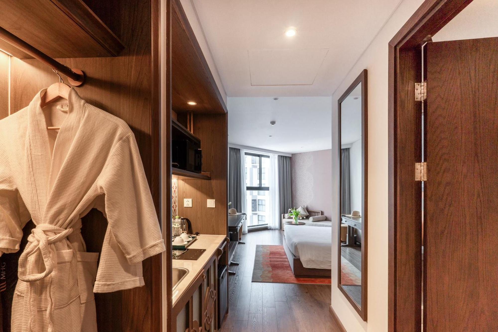 Mandala Oceanfront Driftwood 5*