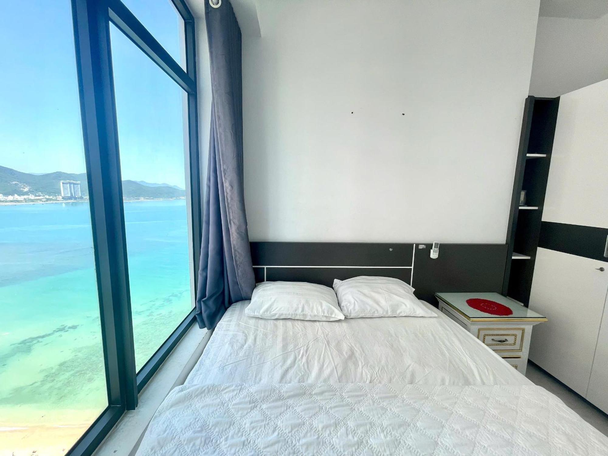 Beachfront Hon Chong Nha Trang