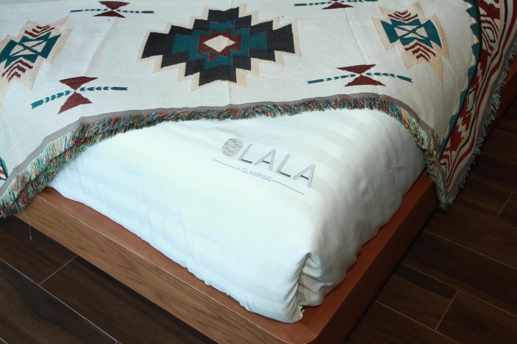 Khách sạn Olala Glamping 3*