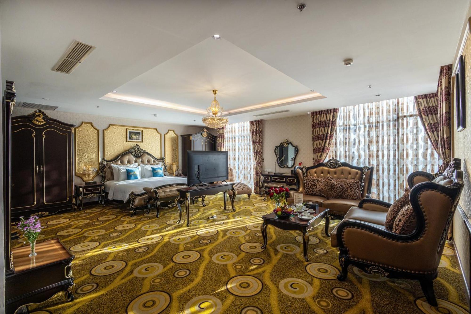 Hotel The Mira