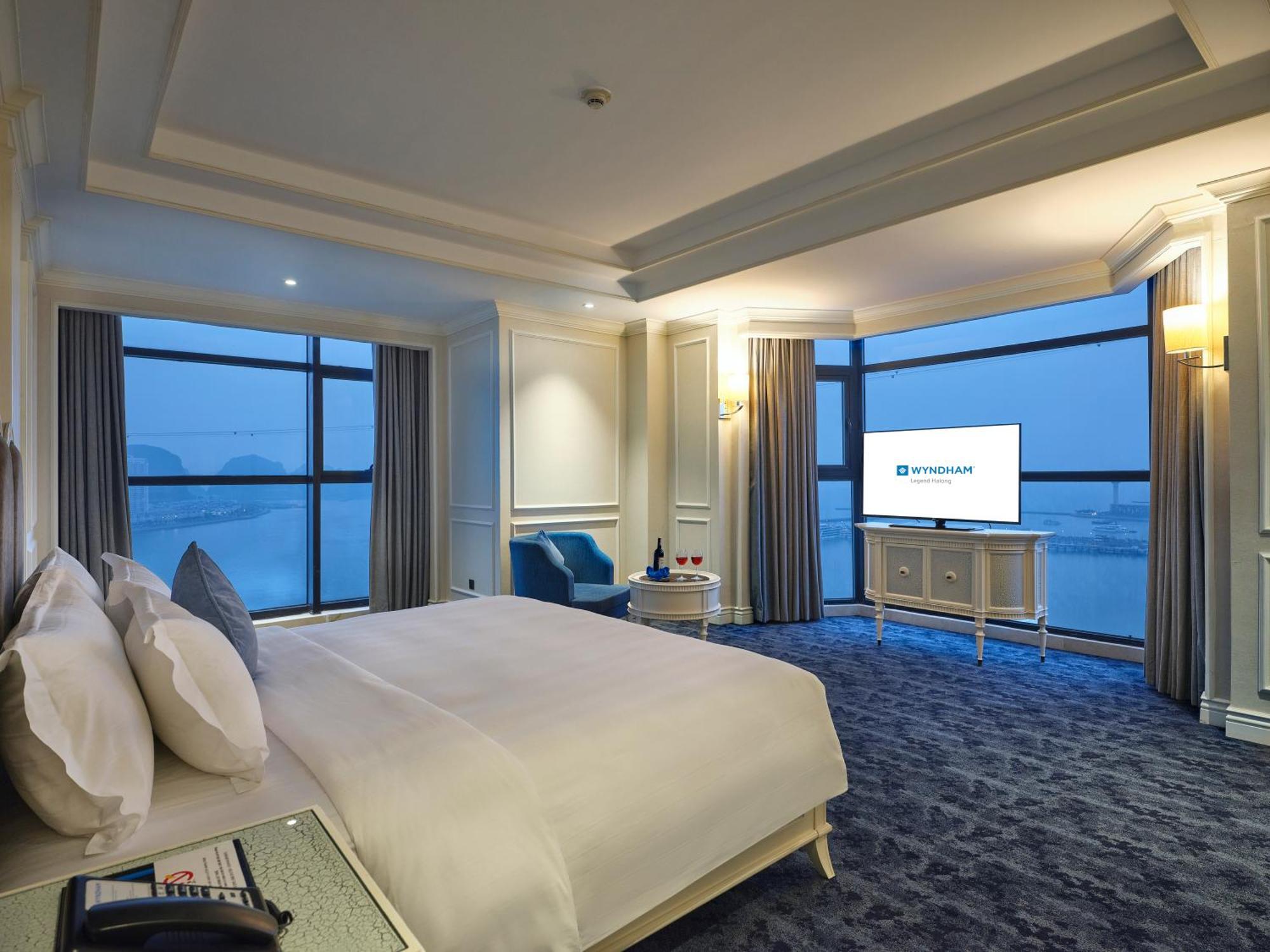 Khách sạn Wyndham Legend Hạ Long