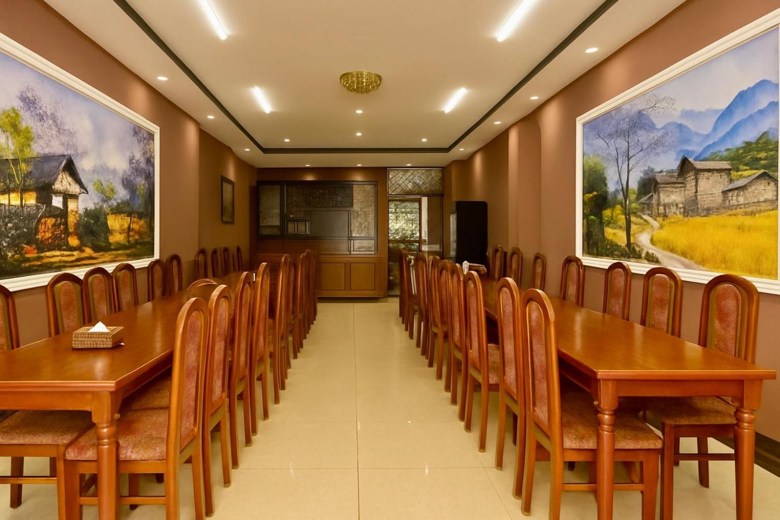 Arengo & Travel Hotel