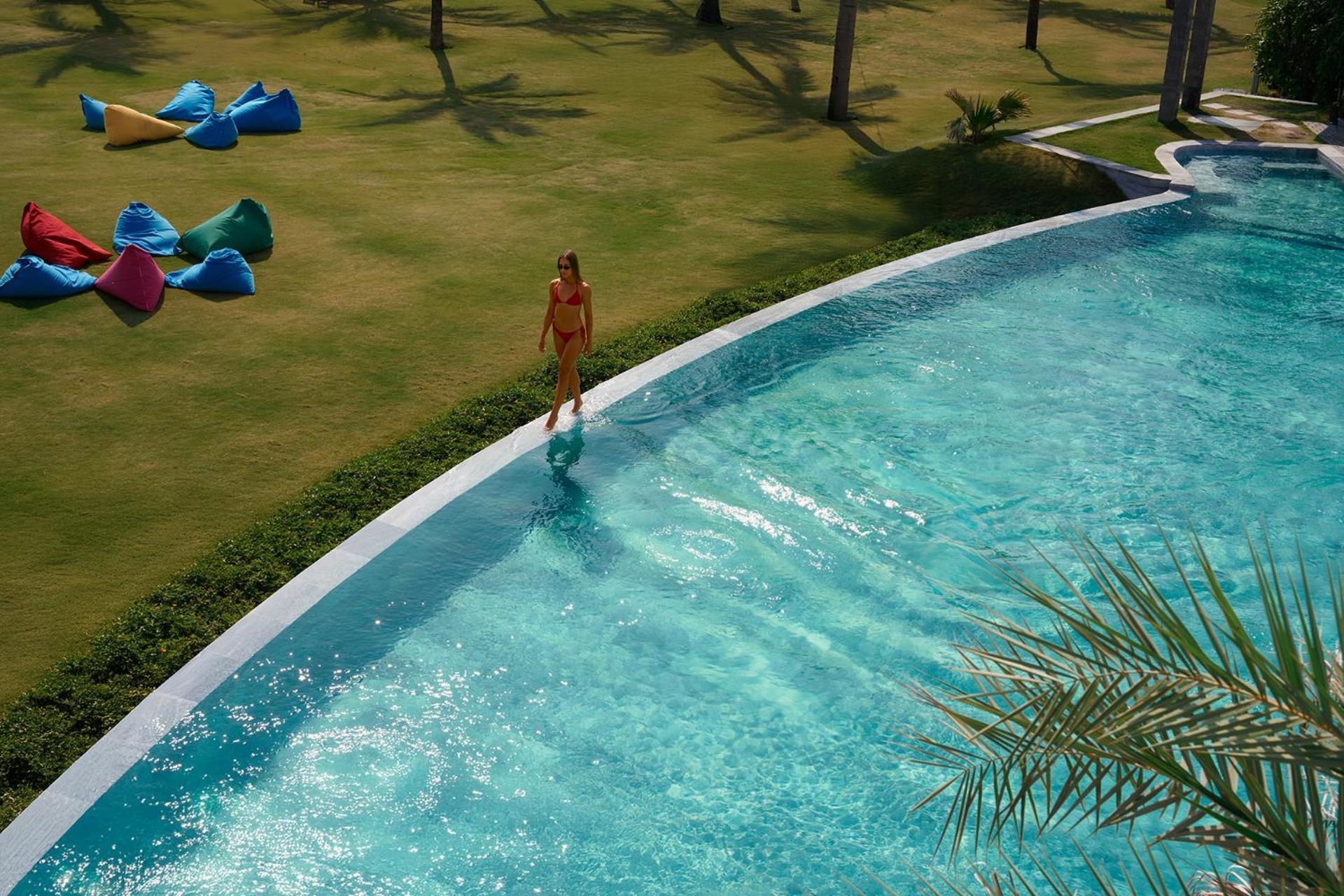 Hoi An Royal Beachfront * Dien Ban