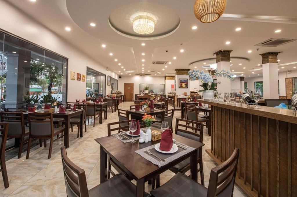 Hotel Morris