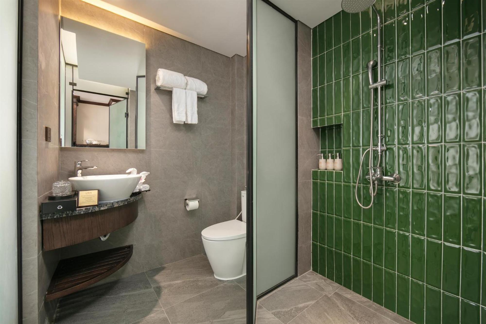 Westlake Lion Boutique Hotel *
