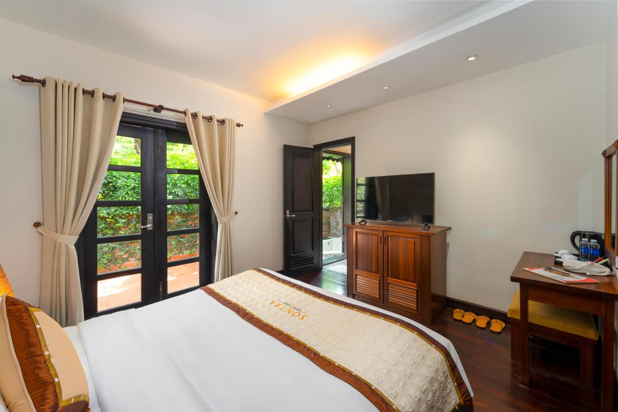 Son Tra & 4* Da Nang