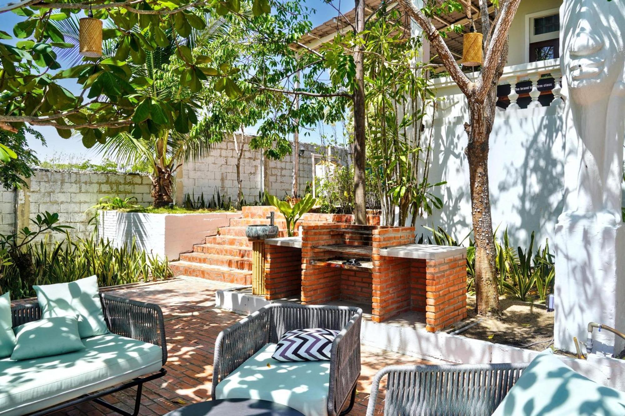 Luxurious 7br In Mui Ne With Private Swimming Pool