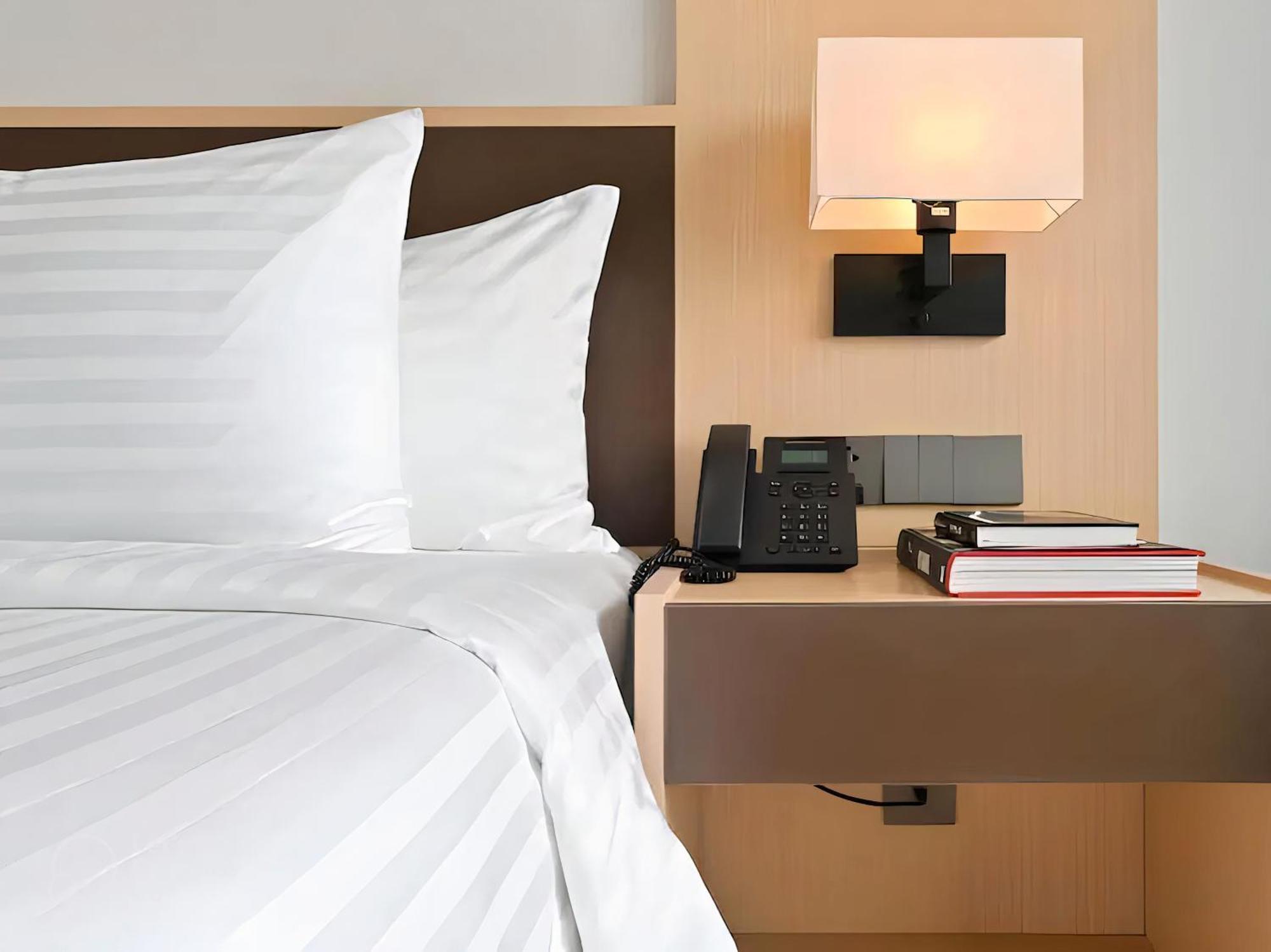 Seaview Hotel 4*