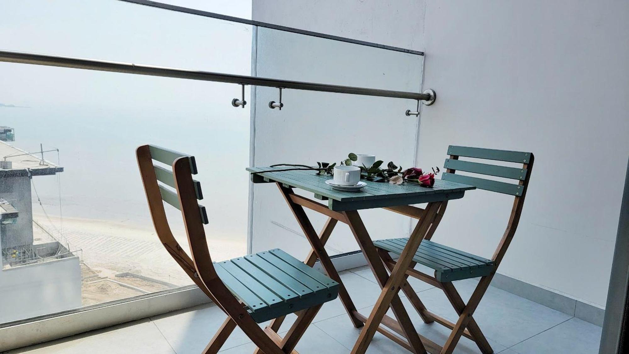 Elegant Alacarte Apartment Ha Long