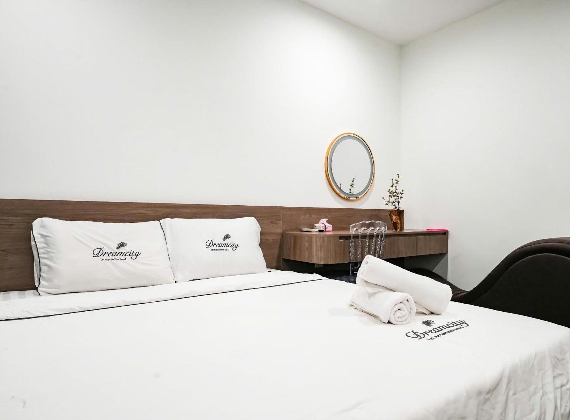 Apartment Shi House -elegant&homey Vinhomes Grand Park *