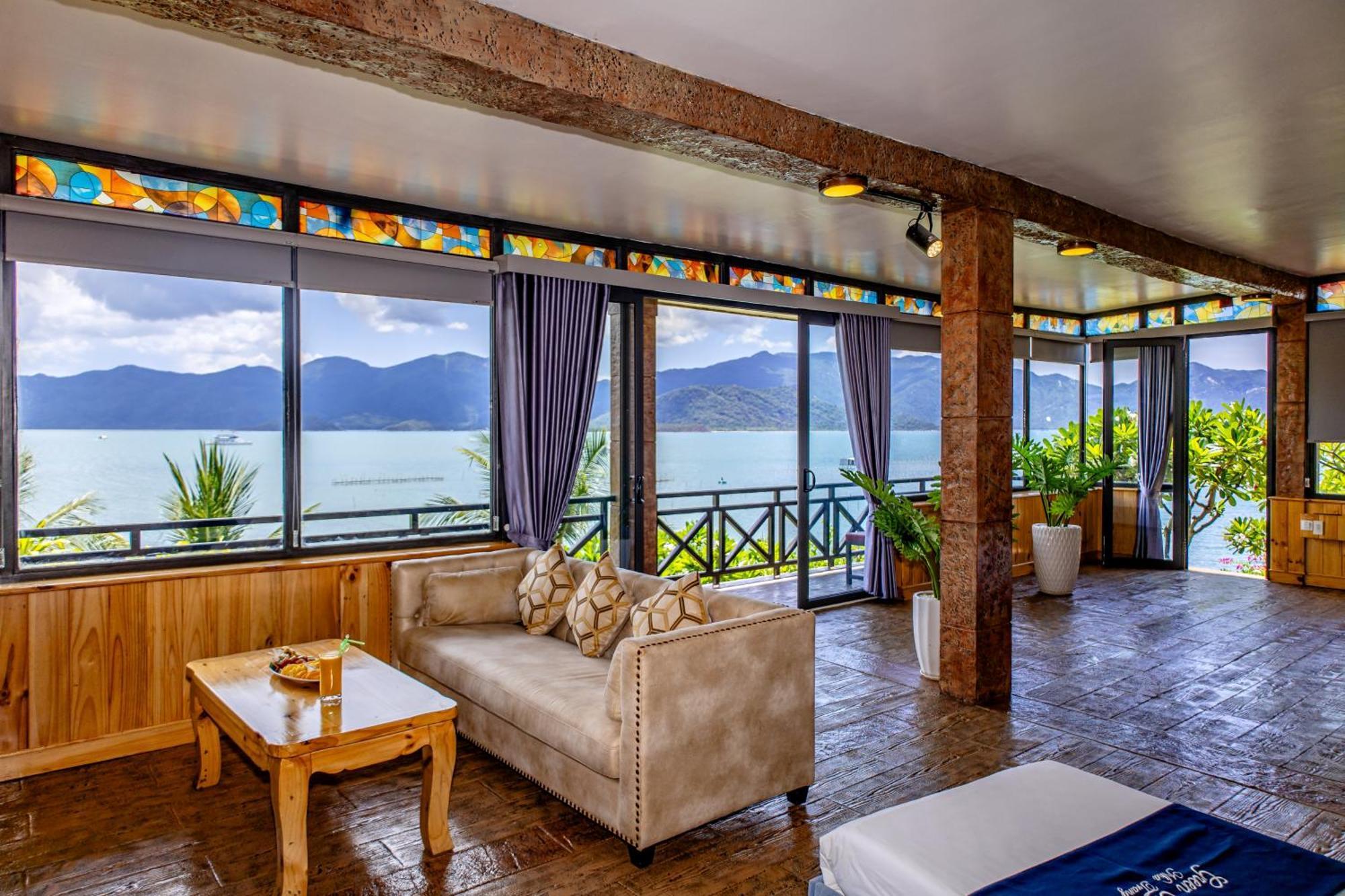Oasis 4* Nha Trang