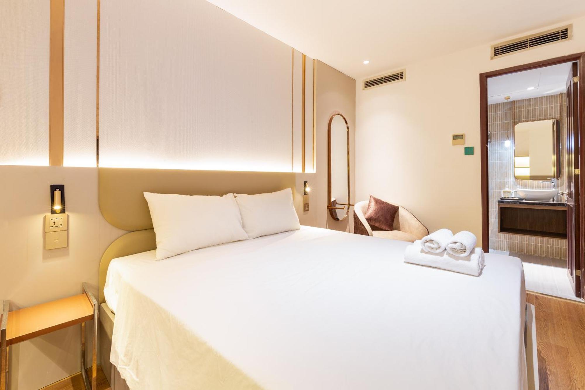Hotel The Luxury Mays Ho Chi Minh City