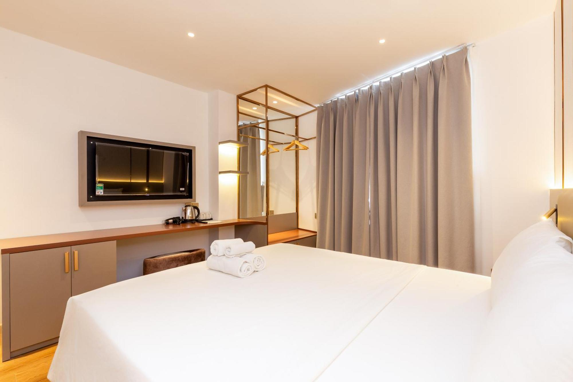 Hotel The Luxury Mays 3*