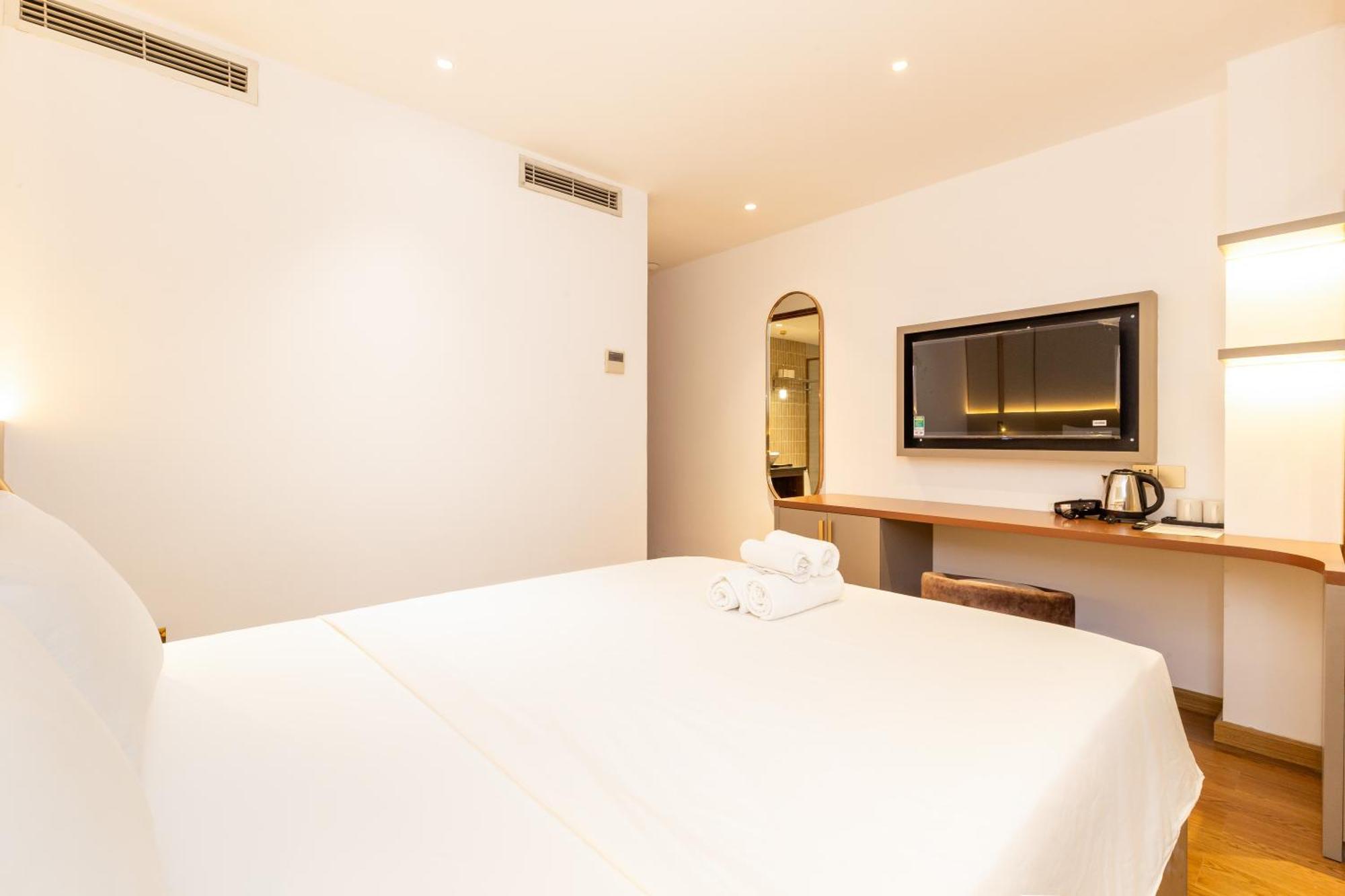Hotel The Luxury Mays Ho Chi Minh City