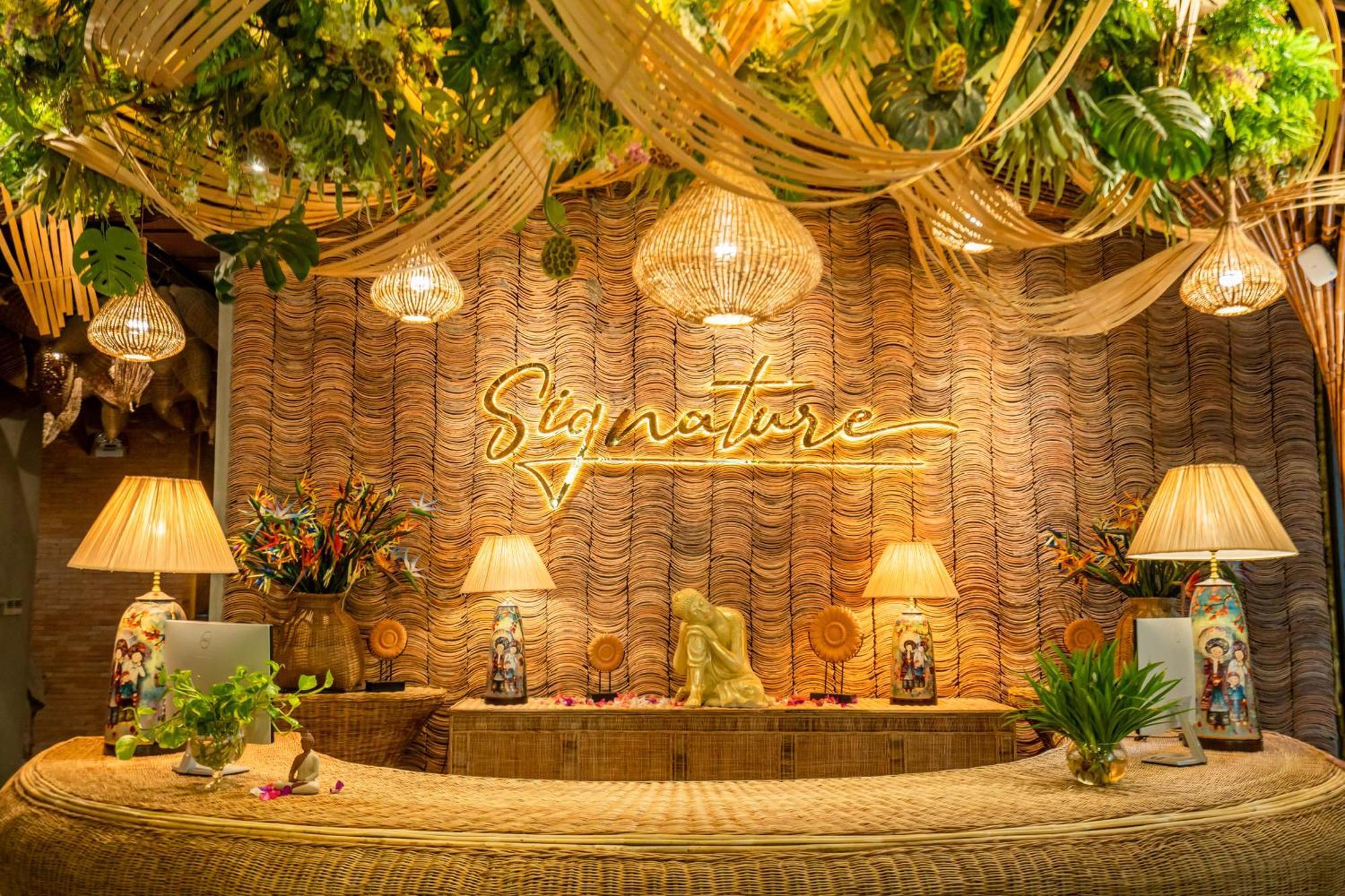Hotel The Signature Nha Trang