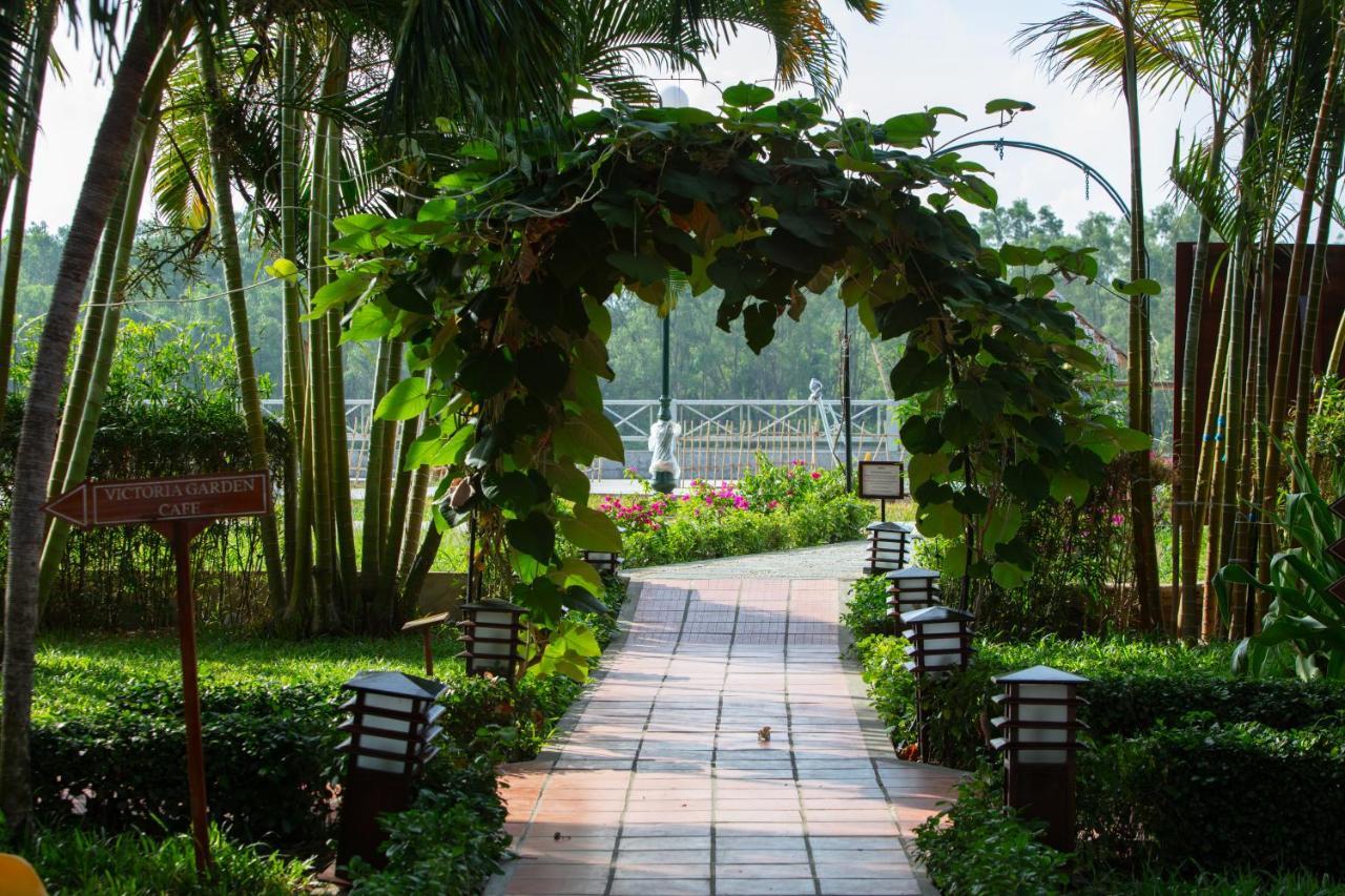 Victoria Tho Resort