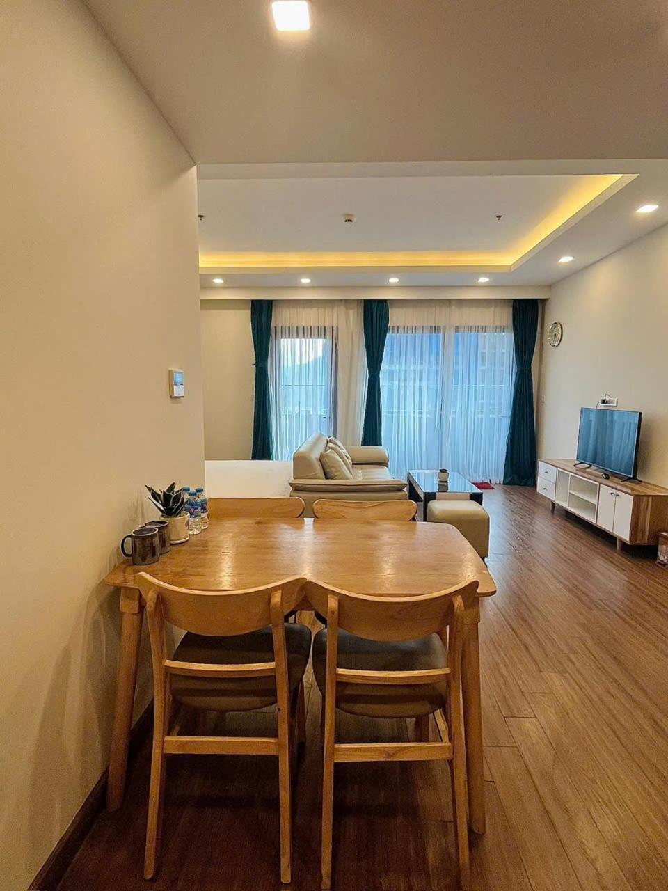 Flc Sea Tower Apartment *