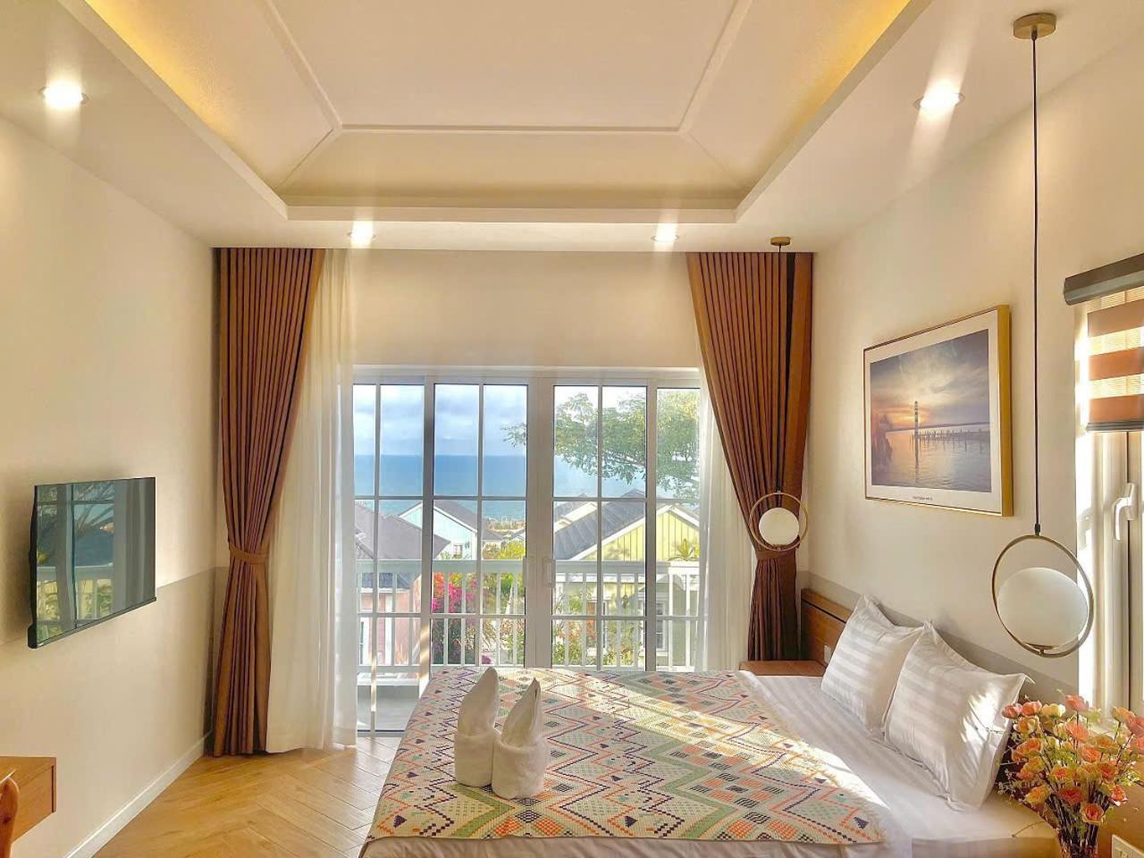 Novaworld Villa *