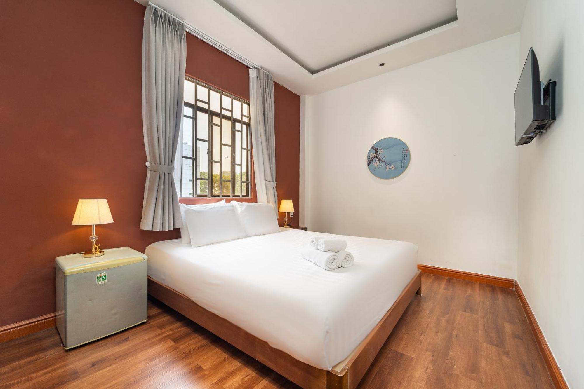 Hotel Premium Sonata Saigon 4*