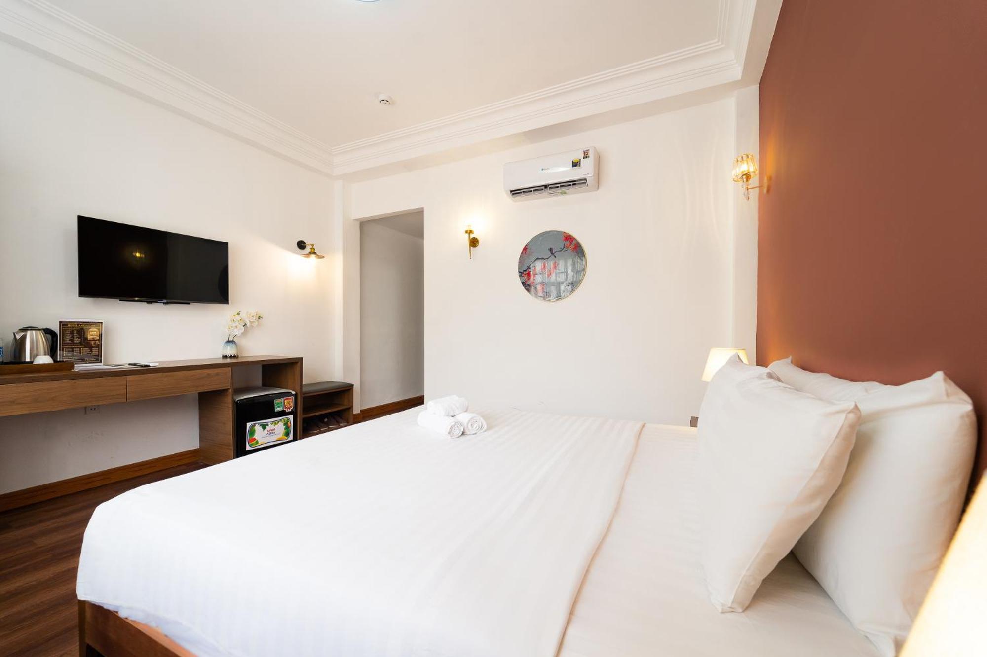 Premium Sonata Saigon 4* Ho Chi Minh City