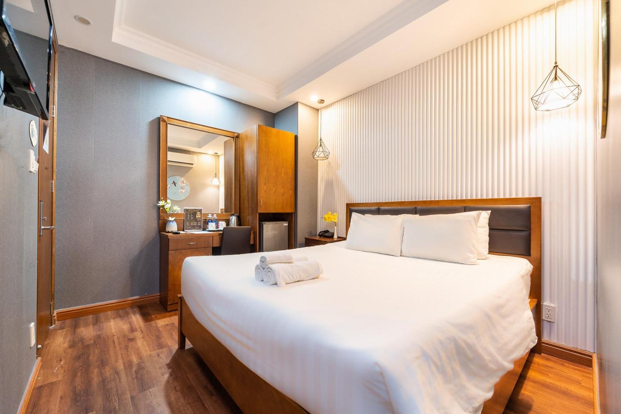 Premium Sonata Saigon
