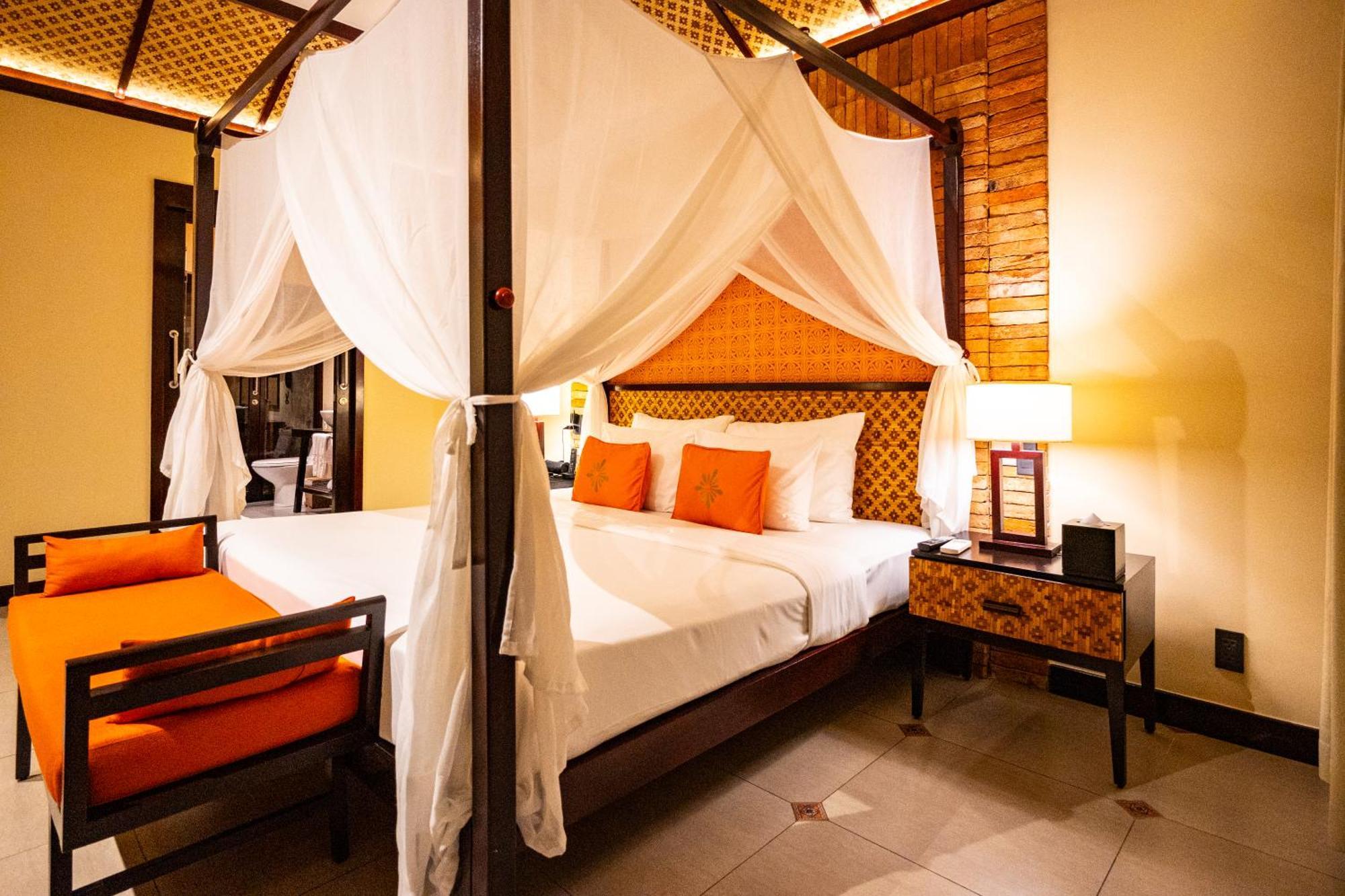 Resort Pandanus 4*