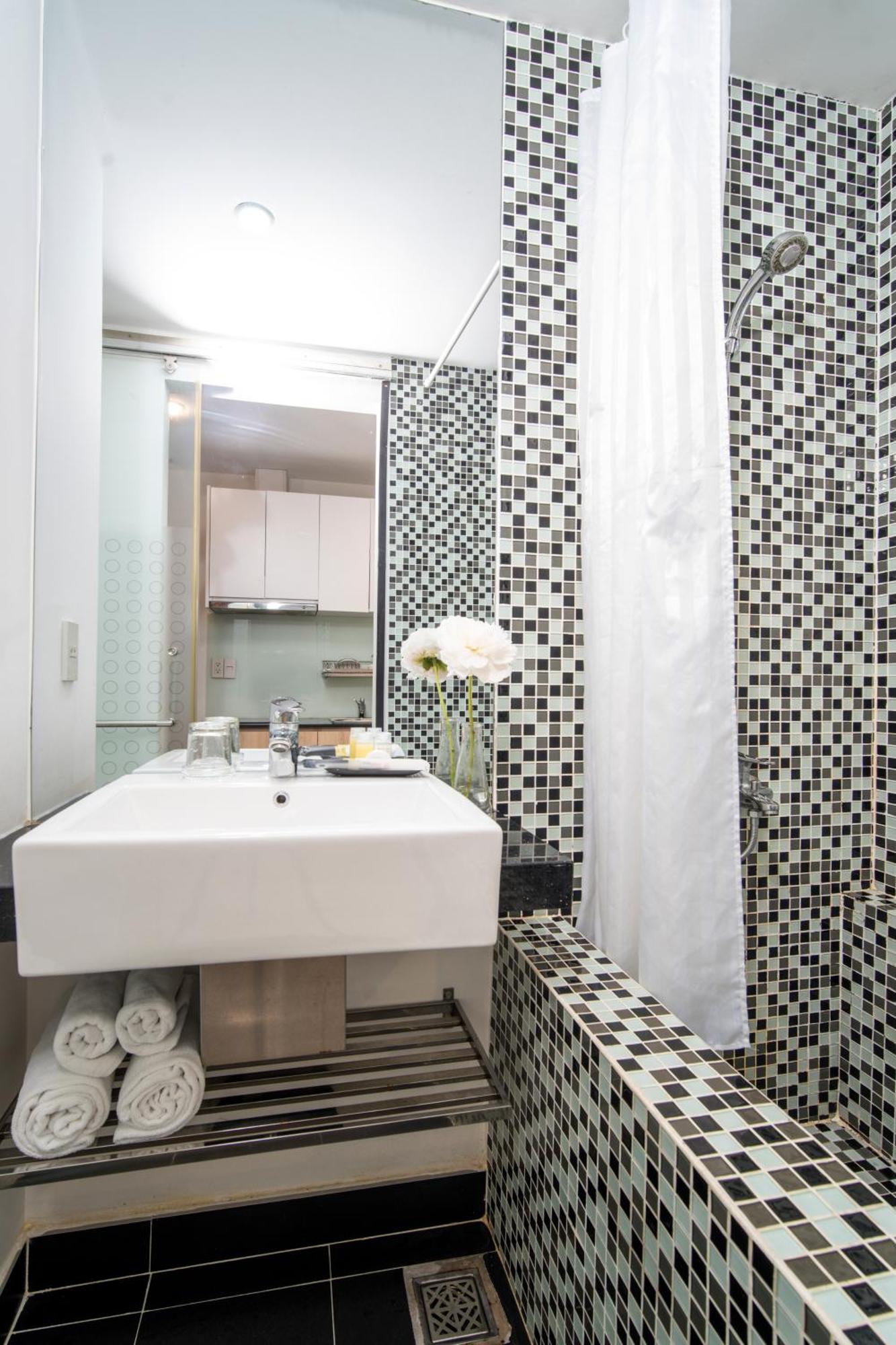 Phu My Hung - Saigon South Serviced - Near Vivo Mall * Ho Chi Minh City