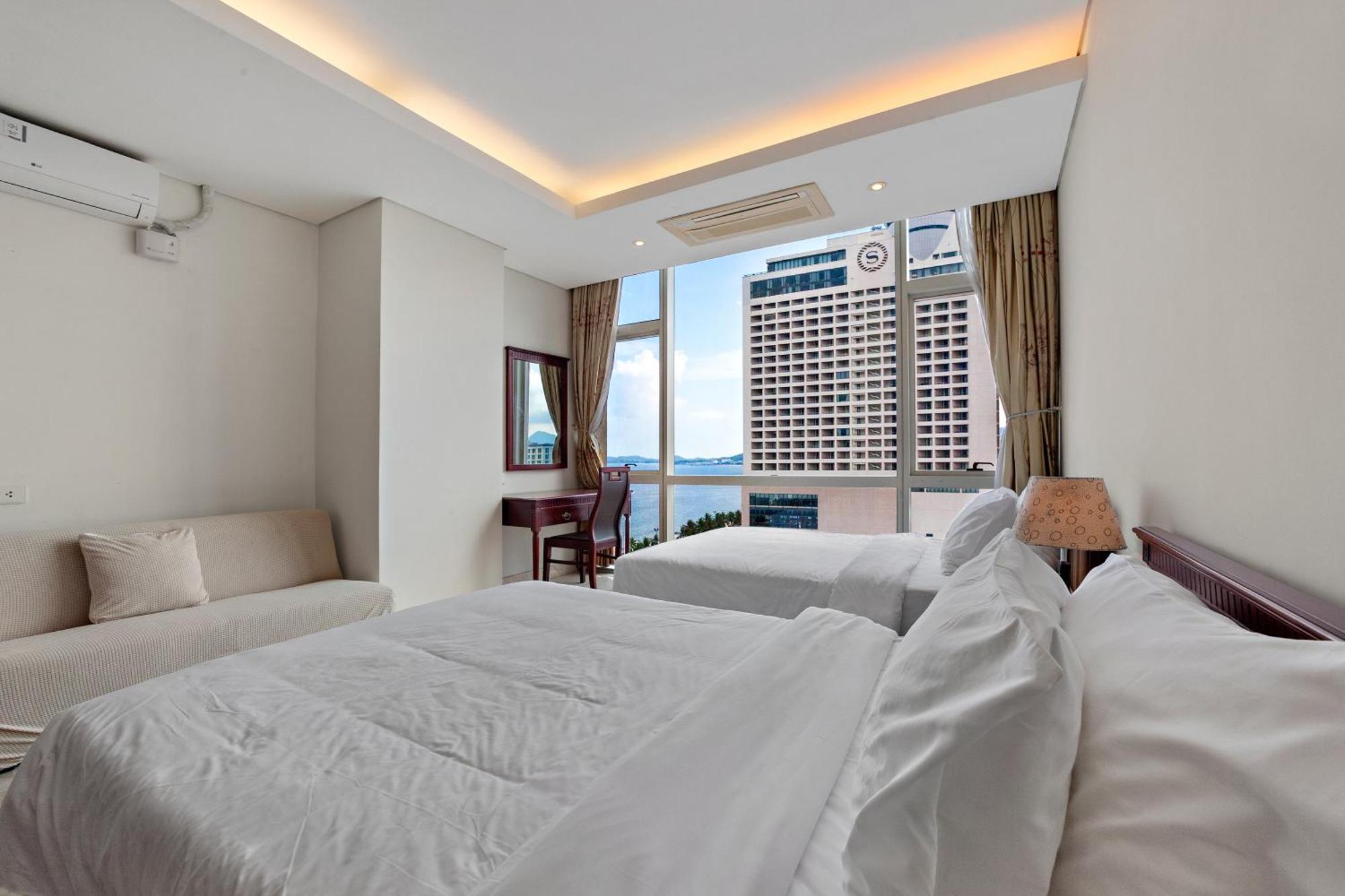 De' Lora Goldcoast Apartment *