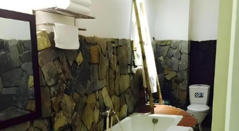 Gecko Hotel *