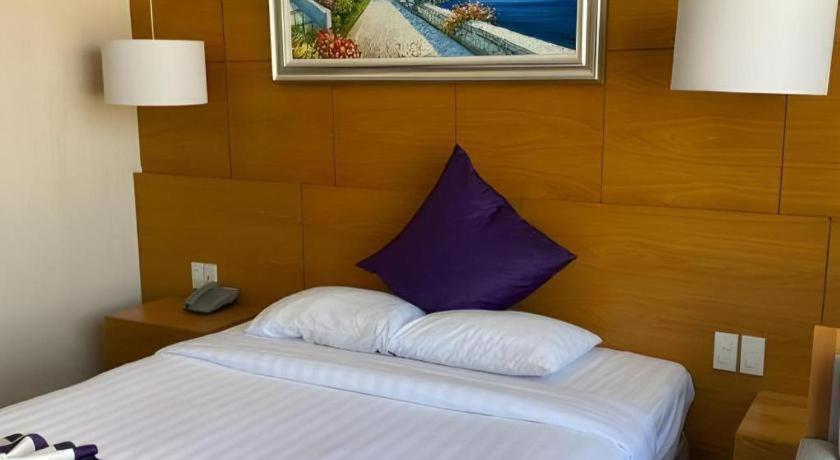 Iris Tho Hotel 4*