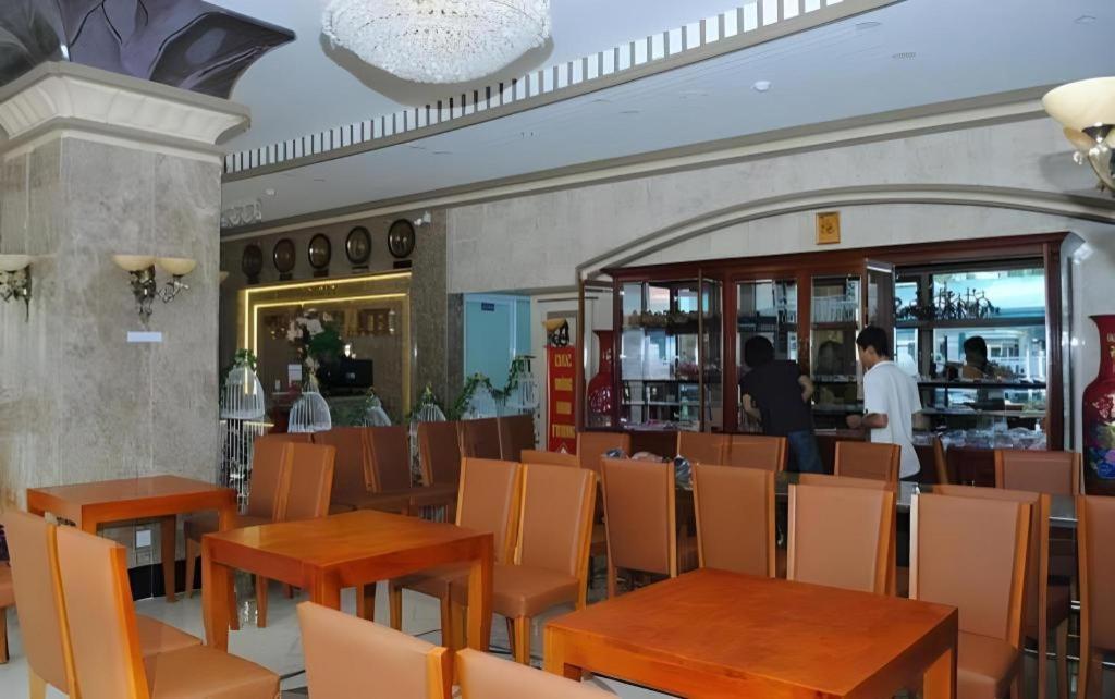 Hotel Tran Vinh 3*