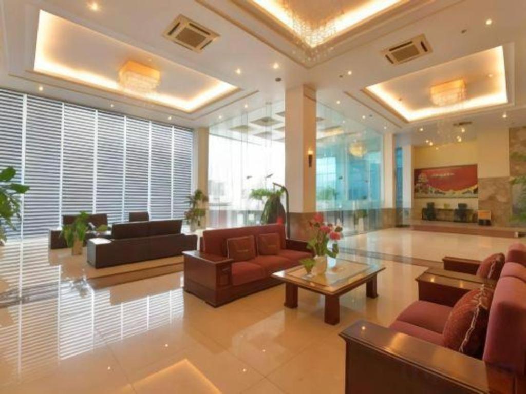 Hotel Tan Binh 4*