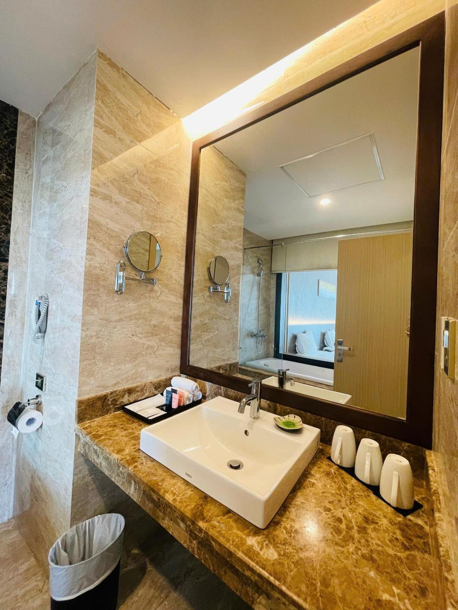 Muong Thanh Grand Khách sạn 4*