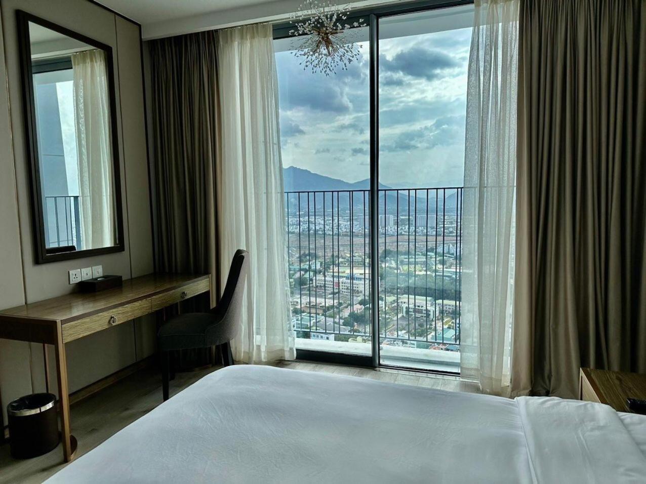 Hd Panorama Condotel- 2 Nguyen Thi Minh Khai, *