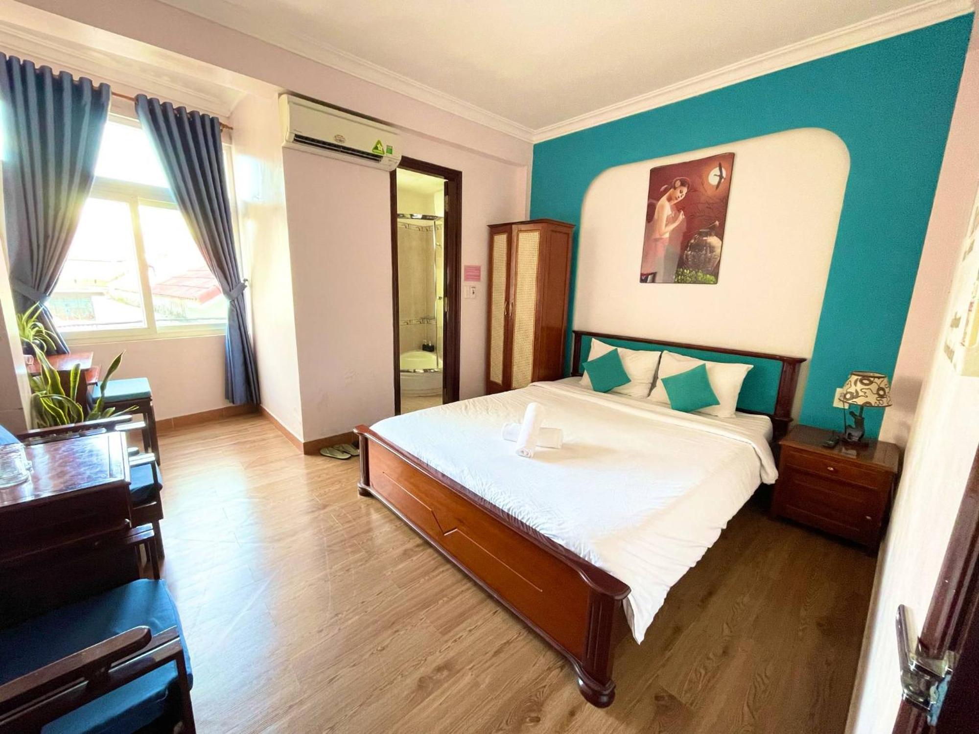 Hotel Pink Lotus *