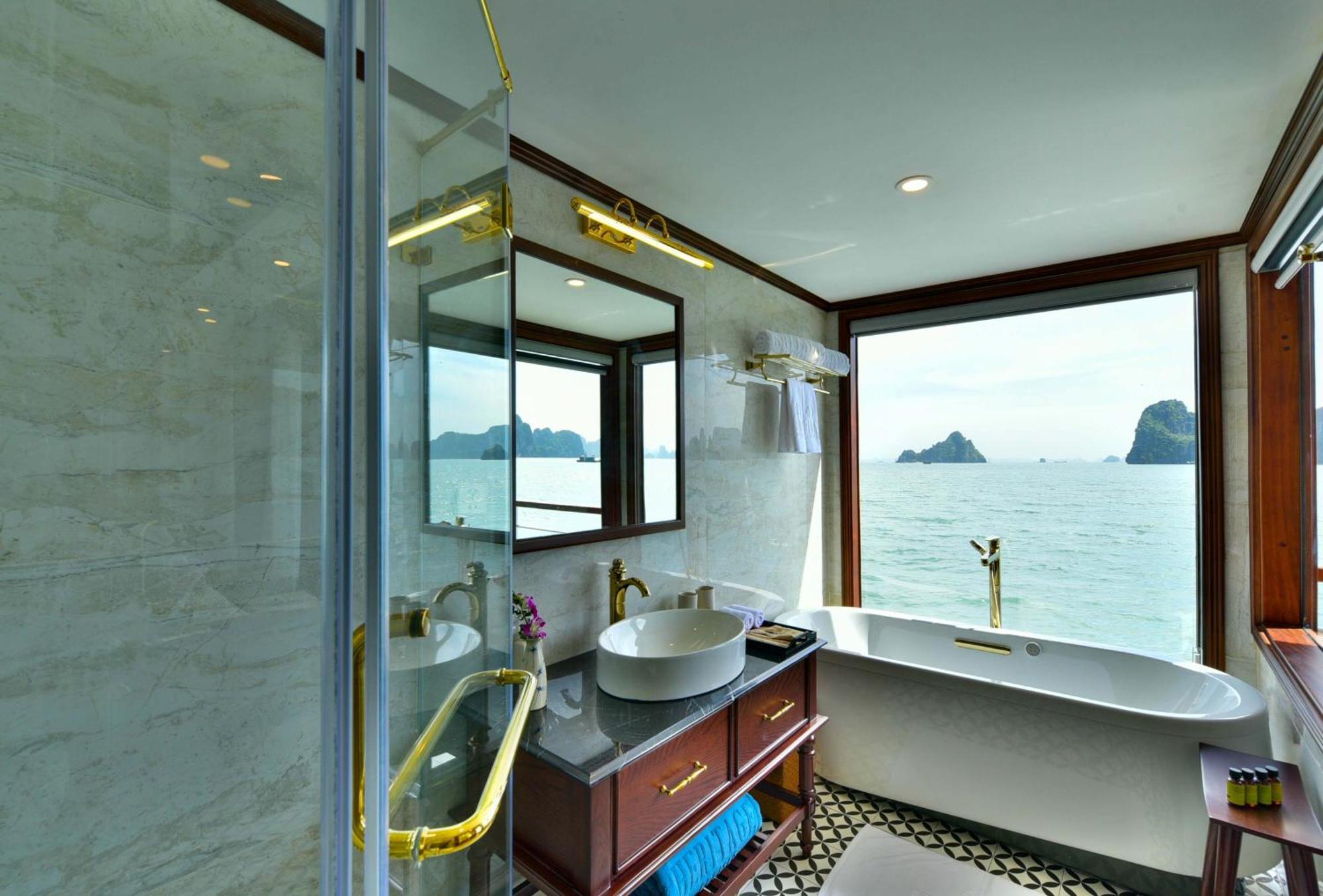  Heritage Cruises Binh Chuan Cat Ba Archipelago