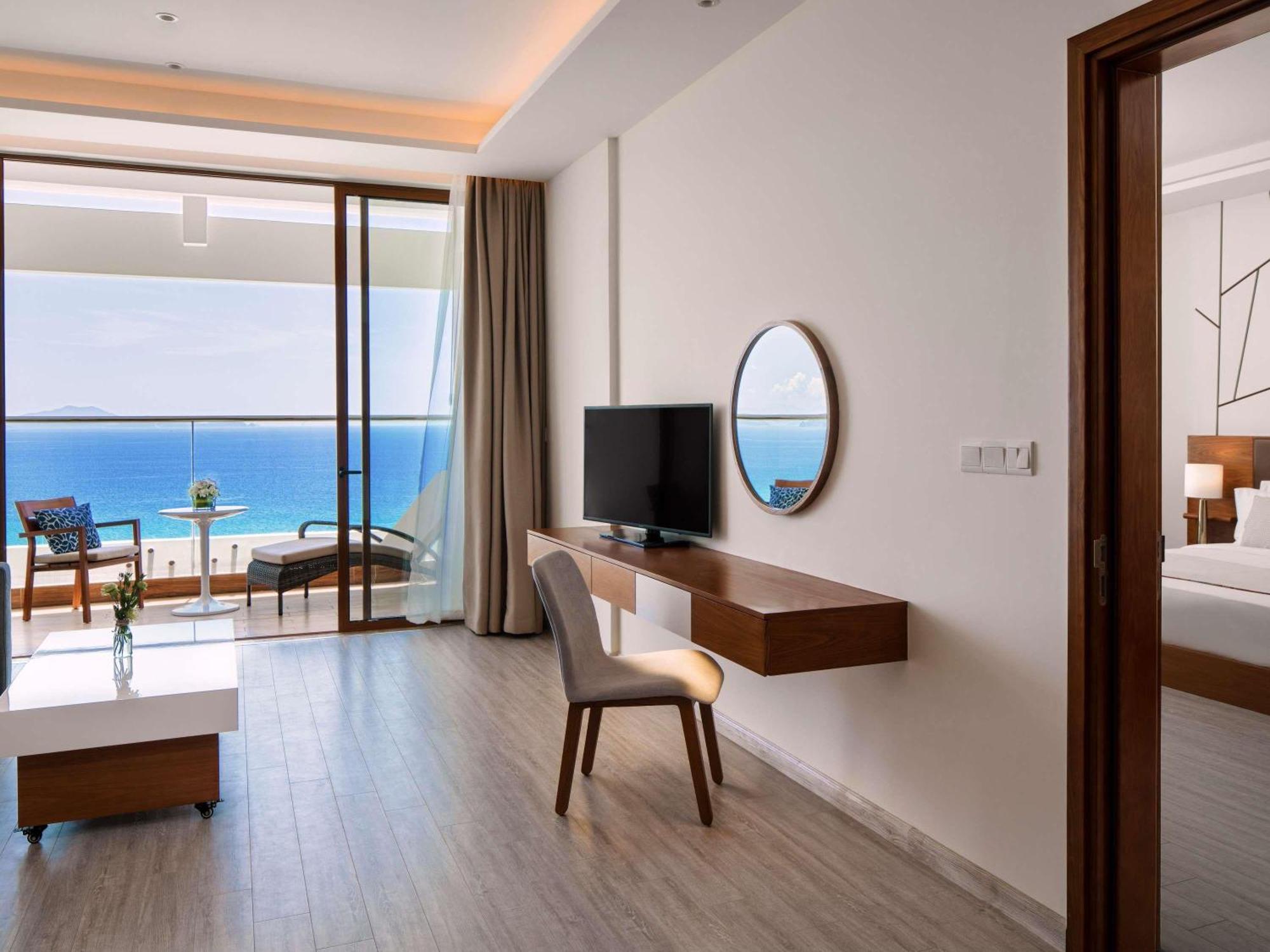 Resort Moevenpick 5*