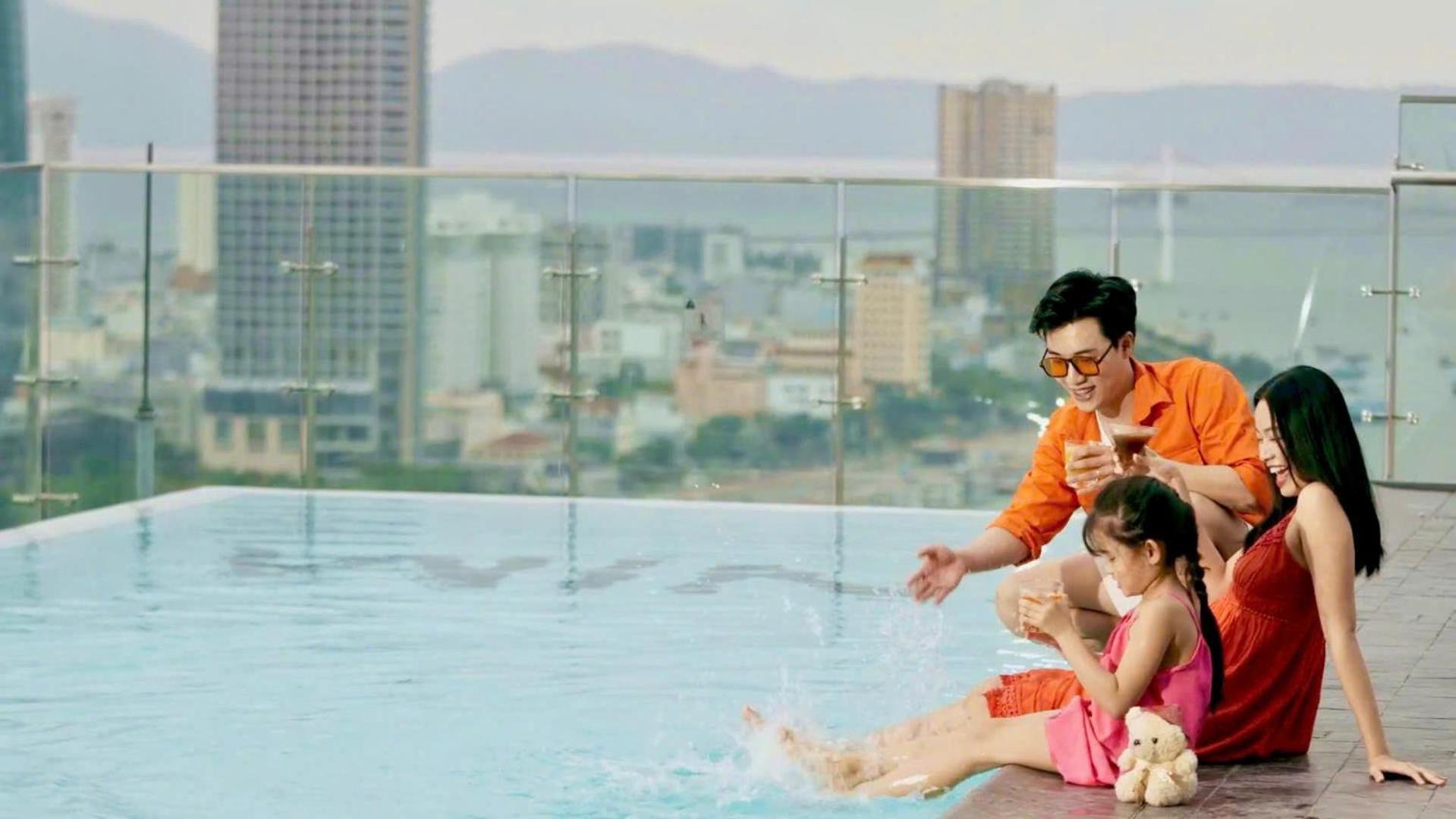 Wink - 24hrs & Rooftop Pool Bar Tuy Hoa