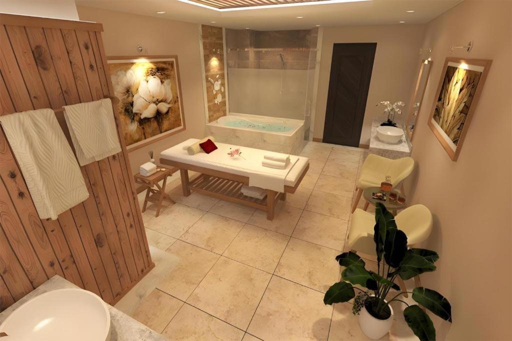 Marissa & Tien 4* Hoang Hoa