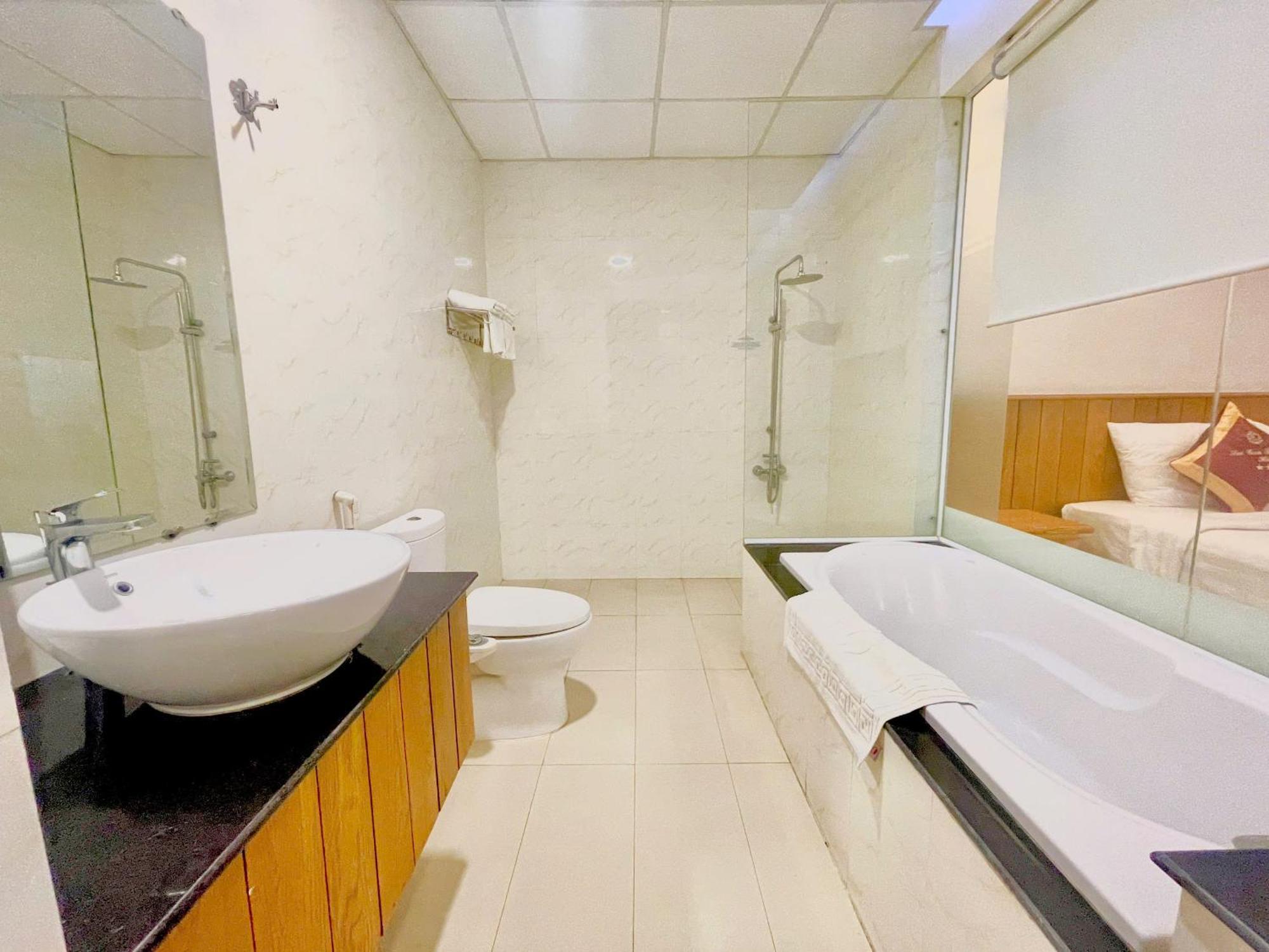 Bac Lieu Hotel 3*