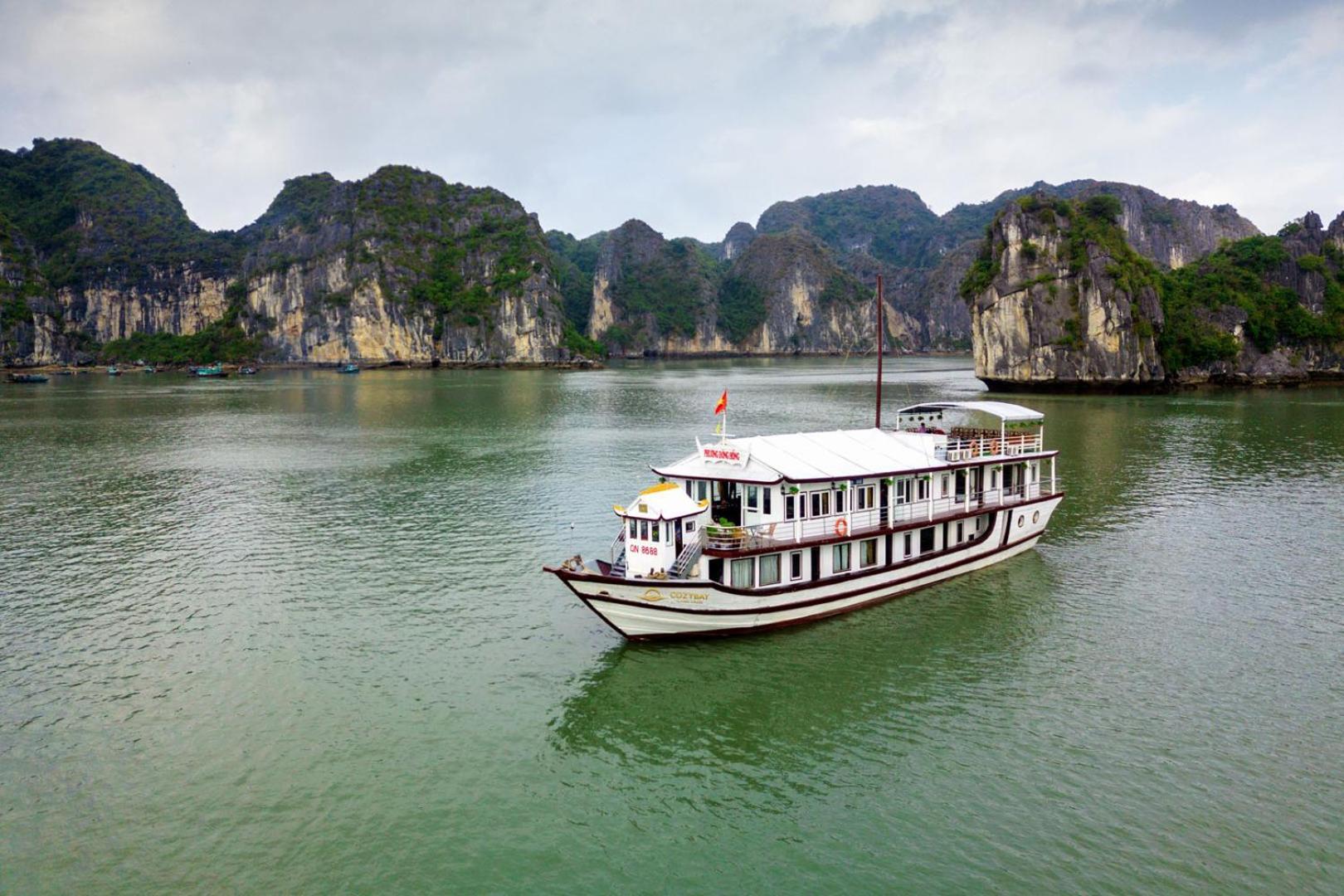  Cozy Bay Cruise Ha Long