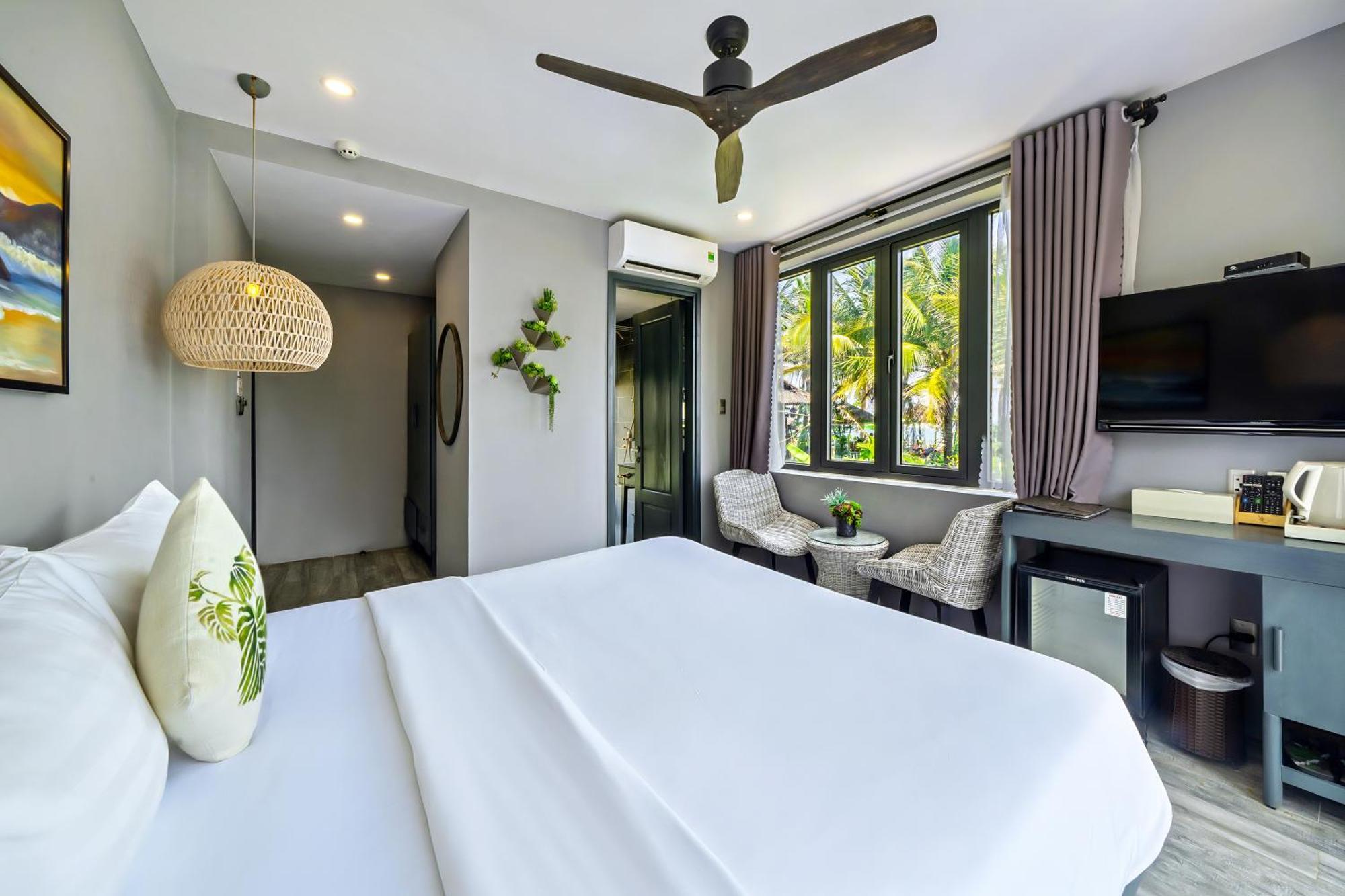 Sea Lavie Boutique & Resort 4*