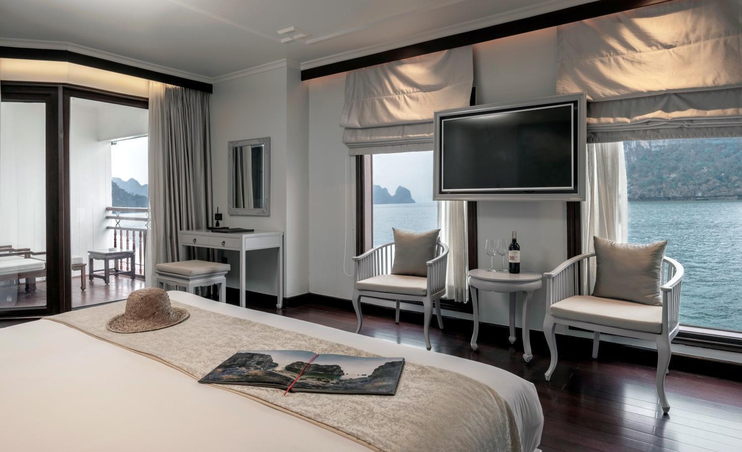  Heritage Line Violet Cruise - Halong Bay & Lan Ha Bay Hạ Long