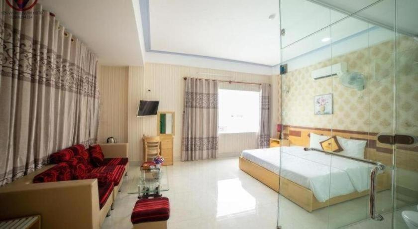 Yen Vy 04 Luxury Hotel