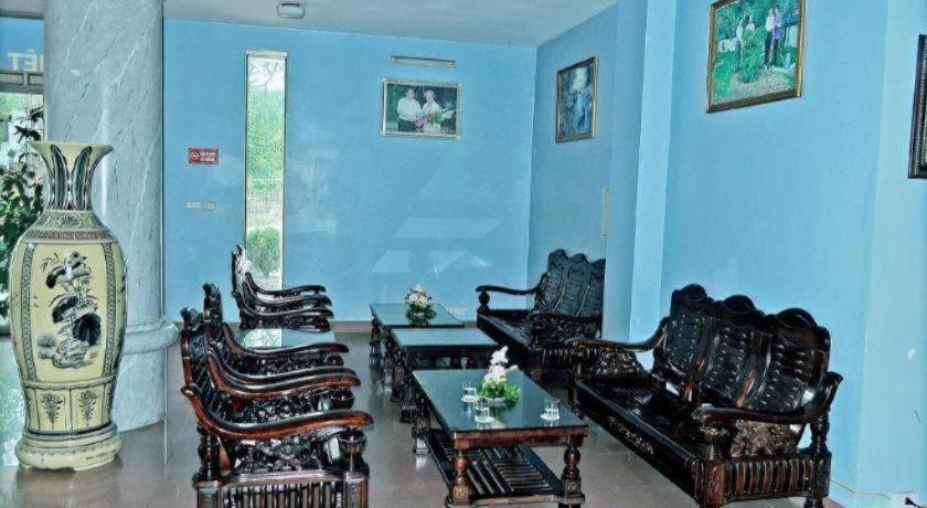 Au Hotel Hai Phong