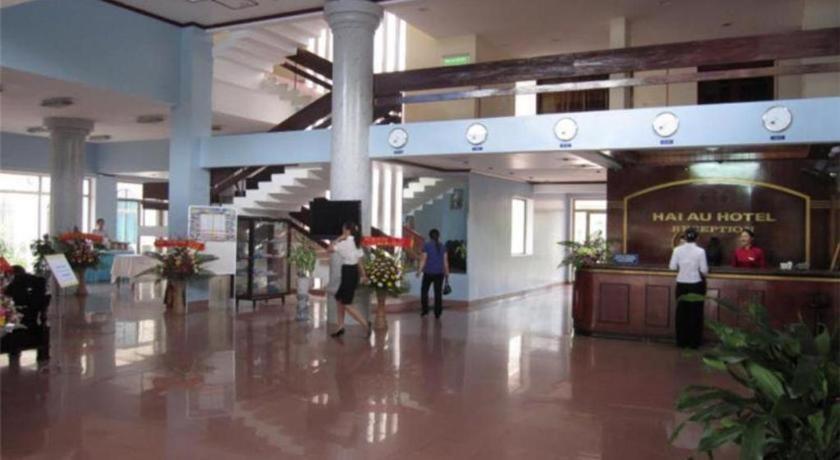 Au Hotel