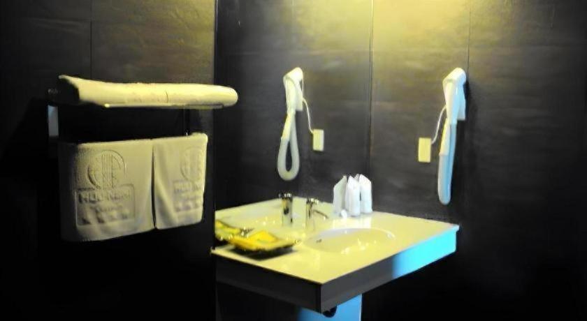 Khách Sạn Hữu Nghị Hải Phòng 4*