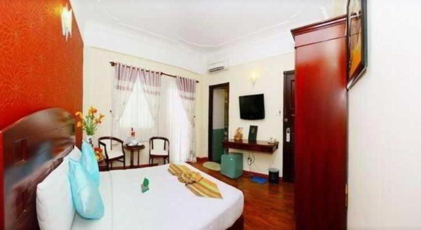Universe Hotel 3*